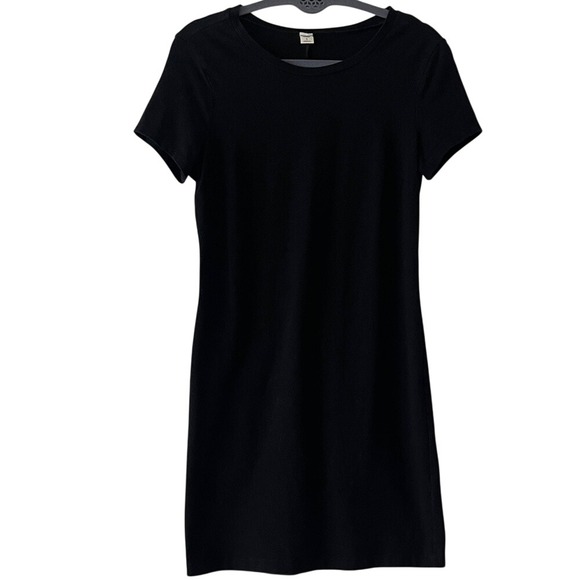 Old Navy Dresses & Skirts - Old Navy Classic Black T‎ Shirt Dress Small